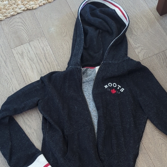 Roots Tops - Women's Roots Cabin Size M Hoodie